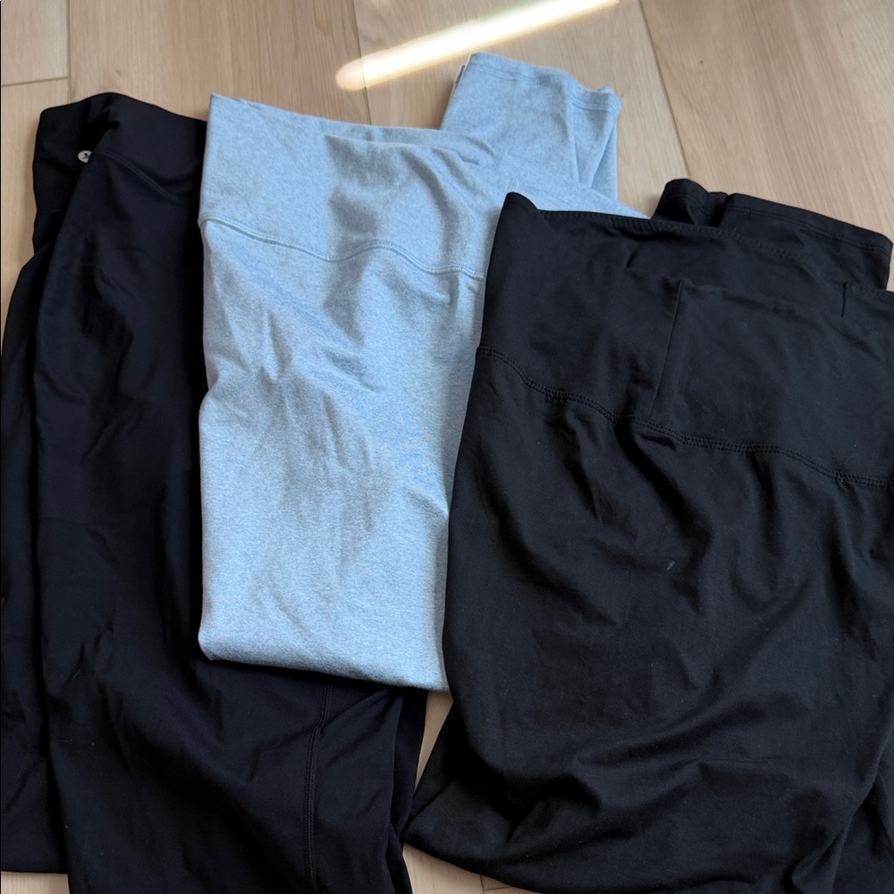 Women's Black and Gray Leggings